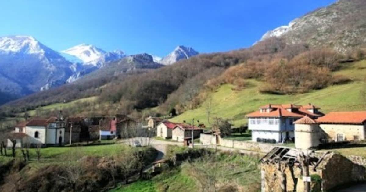 Venden por Internet un pueblo entero: 14 casas, 770 hectáreas y hasta una iglesia abandonada