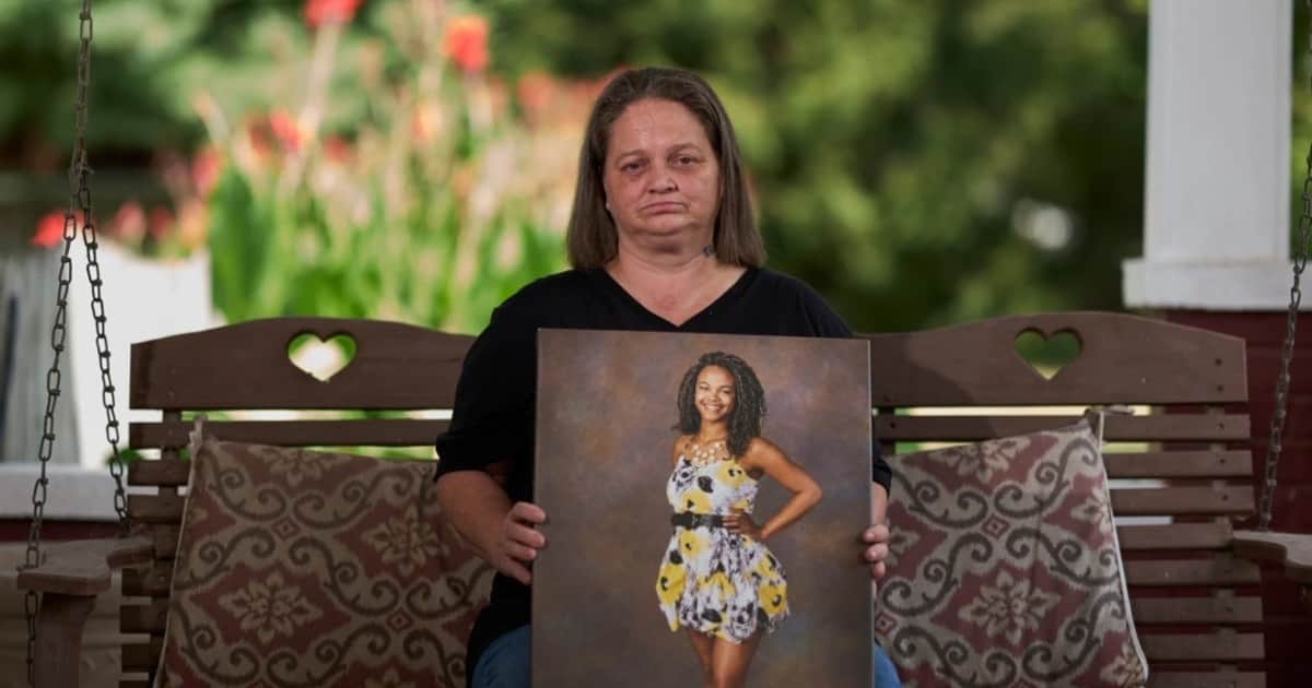 ¿Linchamiento en Estados Unidos? Detienen a dos personas tras el hallazgo de una mujer negra, colgada en un árbol en Mississippi