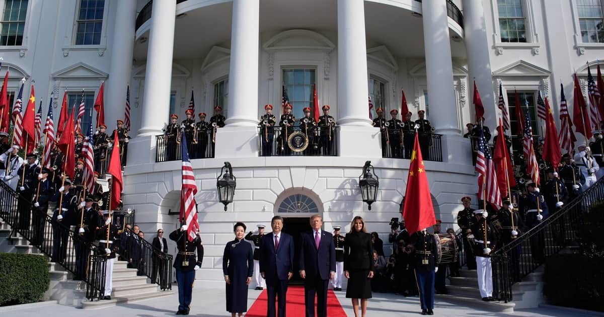 Trump recibe con honores militares a Xi Jinping en la Casa Blanca: aranceles, Irán, IA y autos chinos en la agenda