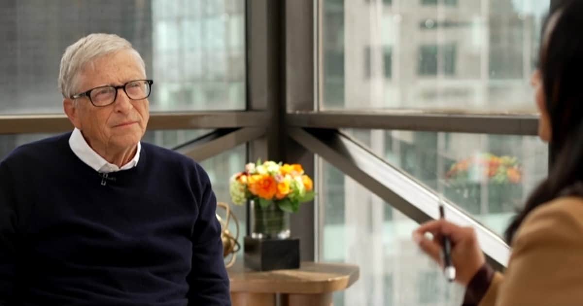 La apocalíptica advertencia de Bill Gates sobre la IA: alerta que es capaz de provocar "mil millones de muertes"
