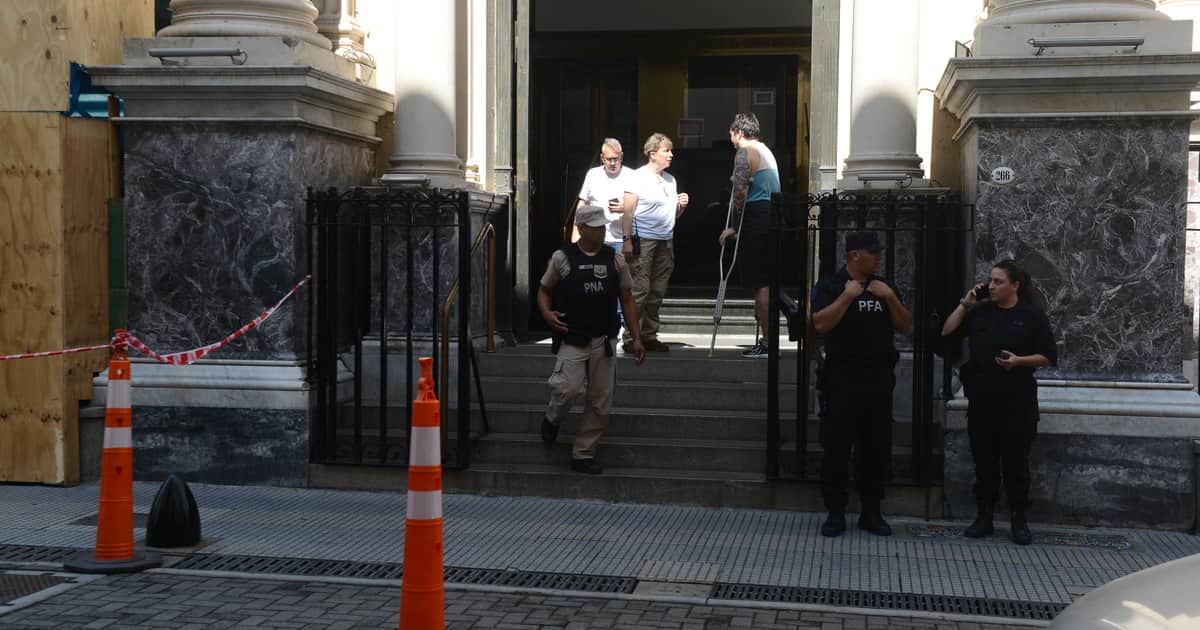 Rulo con el dólar: la Justicia confirmó multas por US$ 62 millones a un financista vinculado al massismo y otros