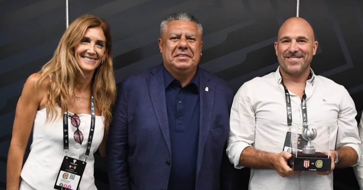 Rosario Central se llevó la Supercopa Internacional y suma más polémica al vínculo de su presidente Belloso con Tapia y Toviggino
