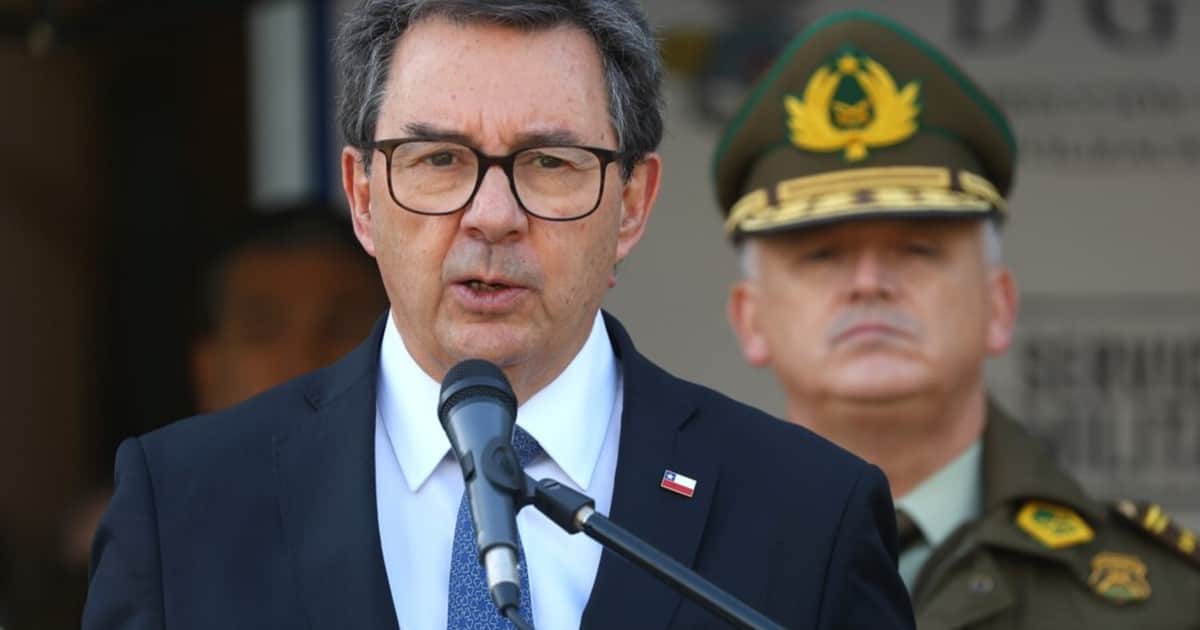 El Ministro de Defensa chileno respaldó el reclamo argentino por Malvinas, pero defendió el comercio con el gobierno británico en las islas