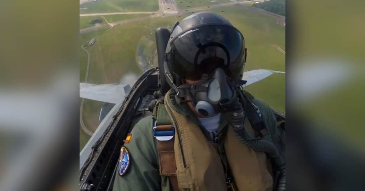 Antonio Mancebo, piloto de combate, sobre las fuerzas aéreas más poderosas del mundo: "Estados Unidos tiene una maquinaria bélica insuperable"