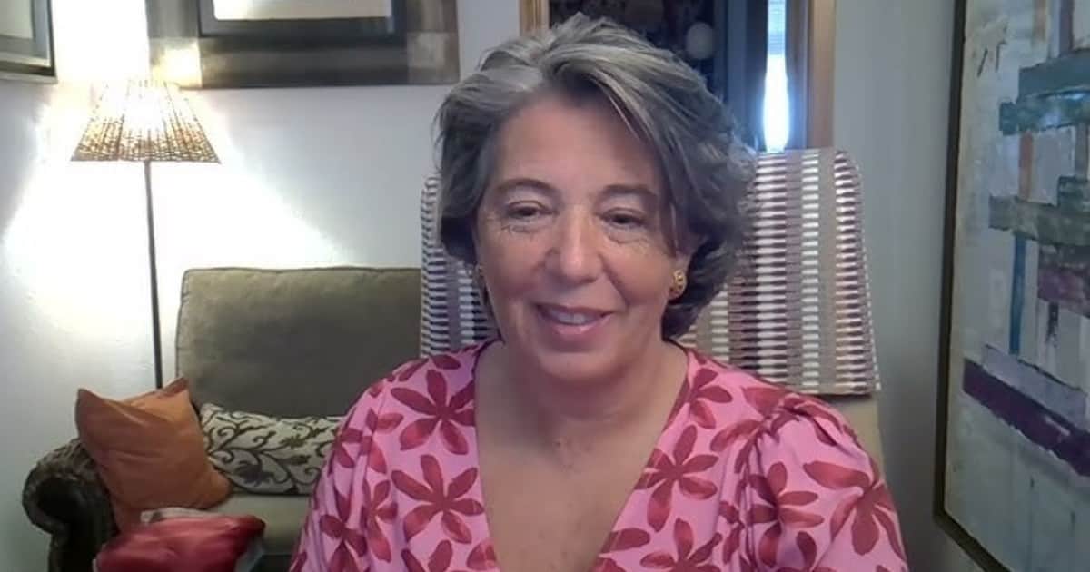 Pino Bethencourt sufre la falta de fármacos de terapia hormonal para la menopausia: "Si esto estuviera pasando al género masculino, ya estaría arregladísimo"