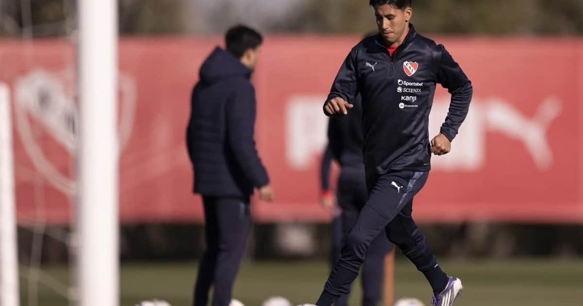 Meza convirtió en Independiente tras ocho años: "Voy encontrando mi nivel"