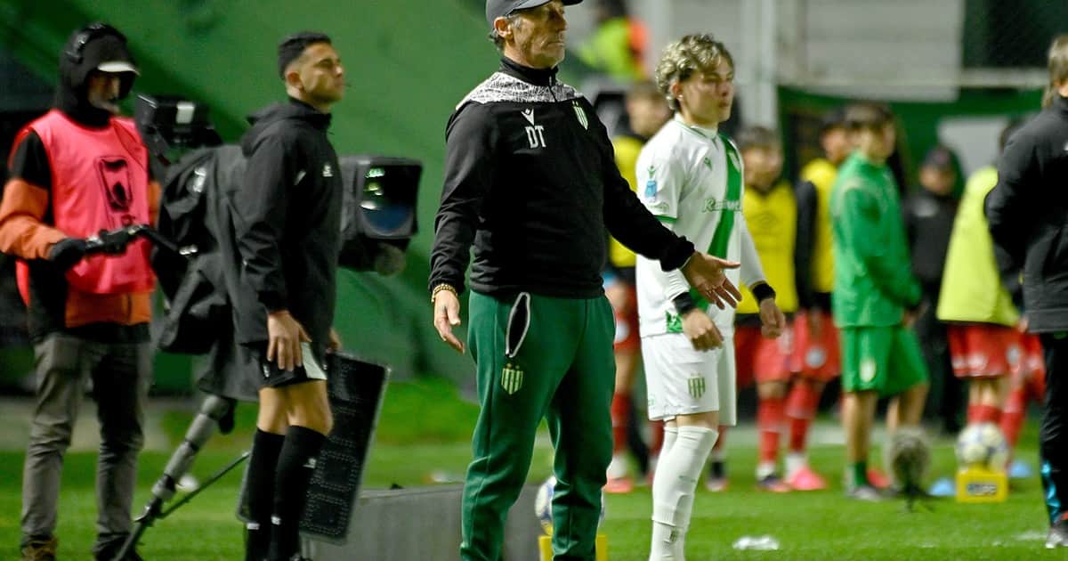 Troglio luego del empate: "Les gusta más ver al Manchester City"