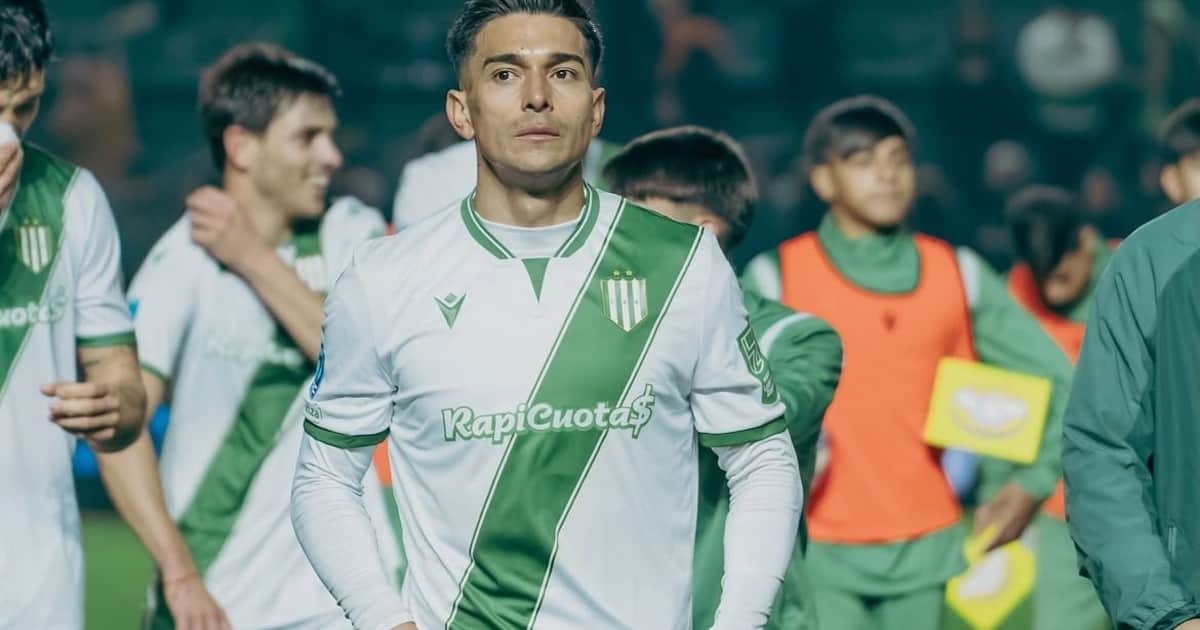Un jugador de Banfield elogió a River: "A Santa Fe lo pasó por arriba"