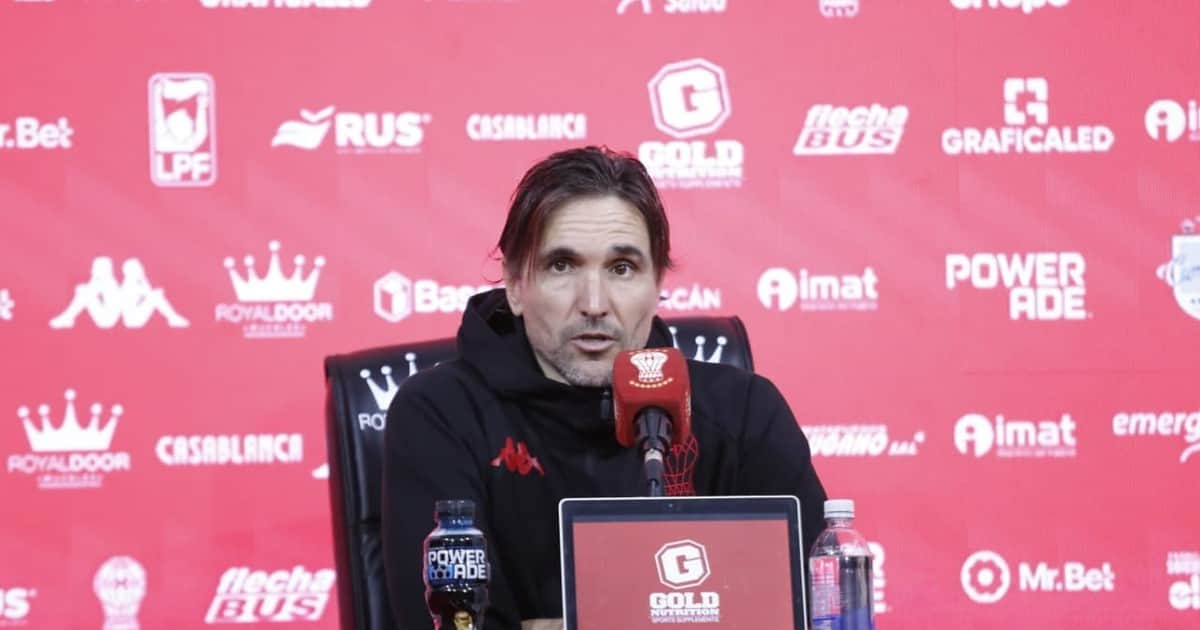 Diego Martínez sobre los silbidos de su gente: "Son las reglas de juego"