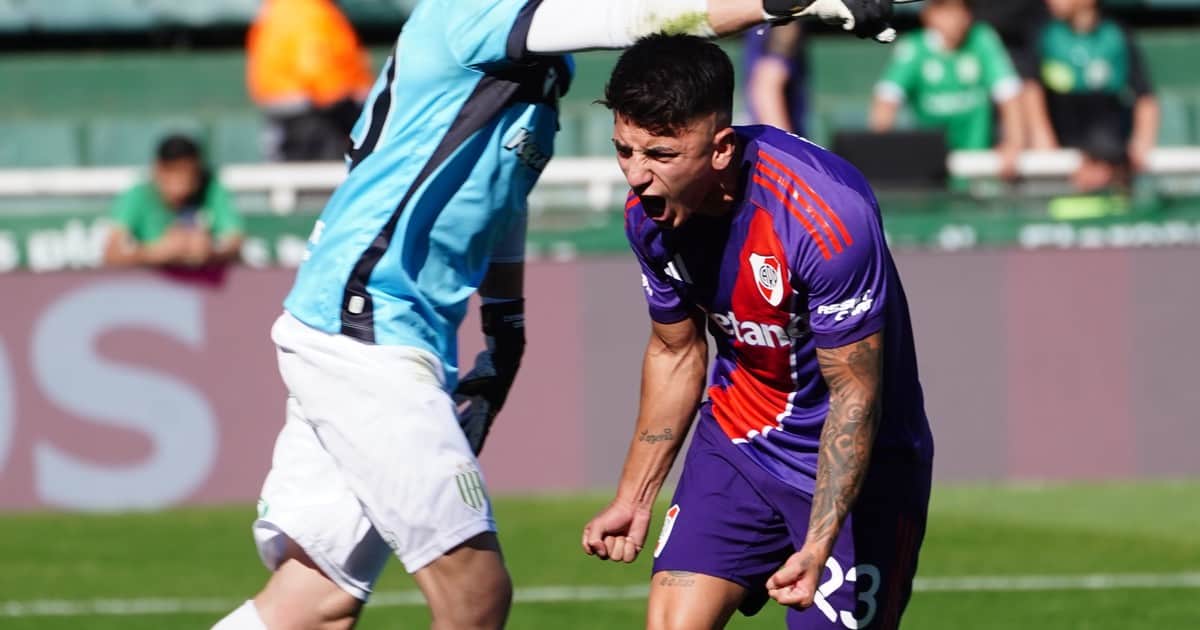 Por qué se repitió el penal de Almada, que luego anotó su primer gol en River