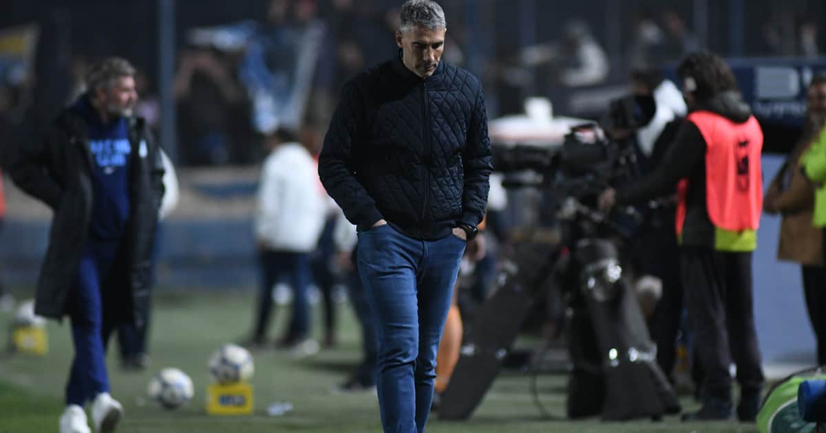 Vojvoda, tras la derrota de Racing: "El funcionamiento está, pero no concretamos"