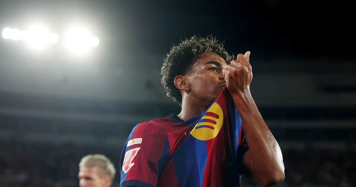 Video: con un bombazo, así abrió Lamine Yamal su temporada goleadora en Barcelona