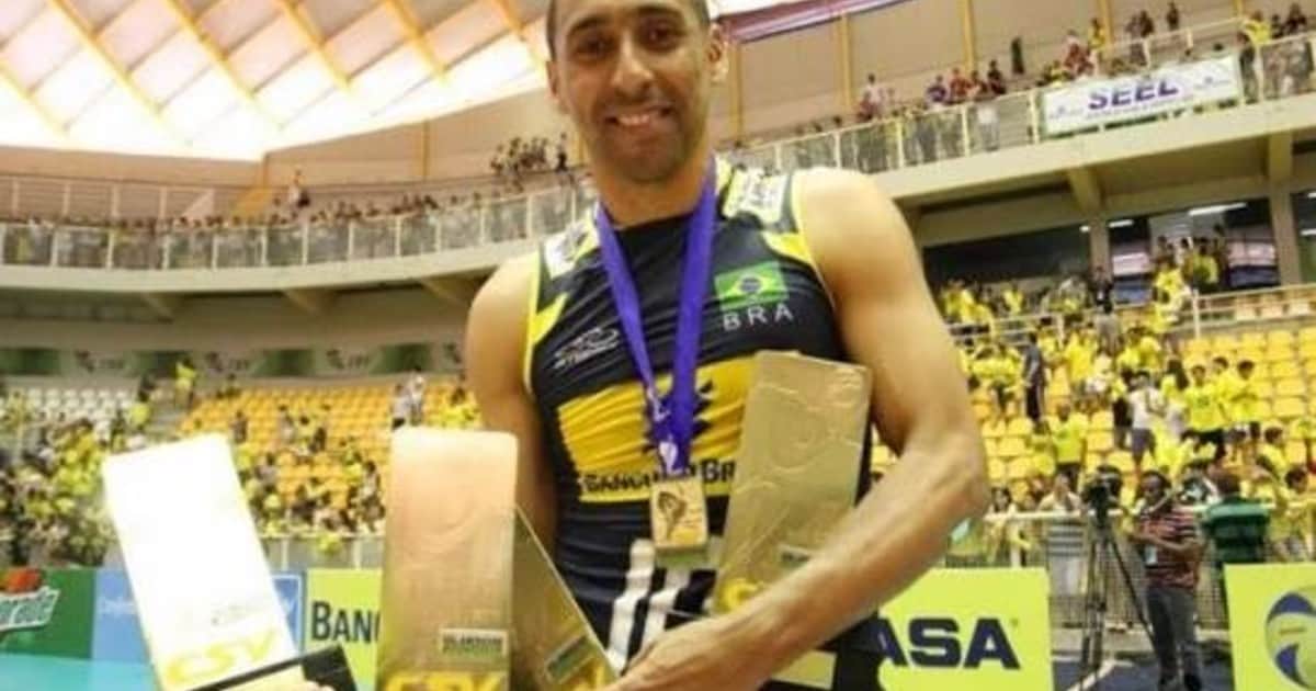 Serginho, Pablo Meana y el Zurdo Darraidou, juntos en un campus de vóley en Rosario