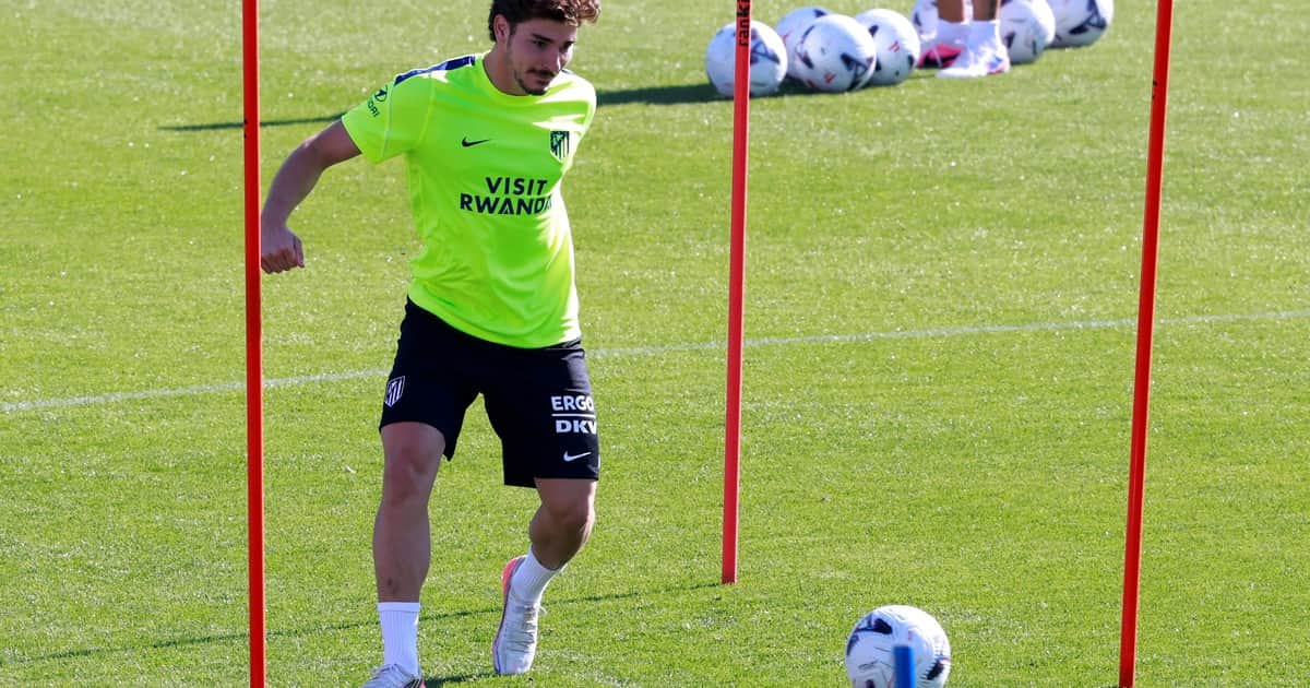 Fin de la novela: Julián sigue en el Atlético y podría jugar el sábado
