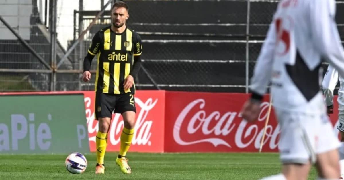 ¿Cómo fue el debut de Pezzella en Peñarol?