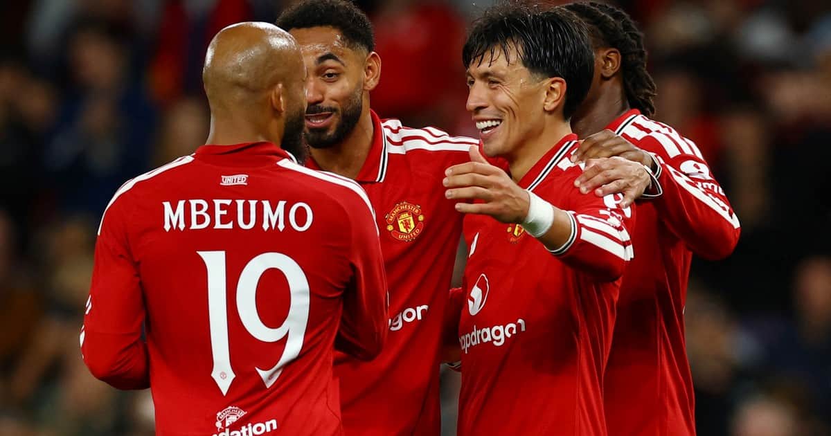 El Manchester United aplastó al Sabah en su regreso a la Champions ¡con gol de Lisandro Martínez!