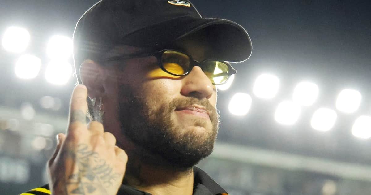 El cruce de Neymar con los hinchas del Mineiro: "Con una rodilla soy mejor que todo tu equipo"
