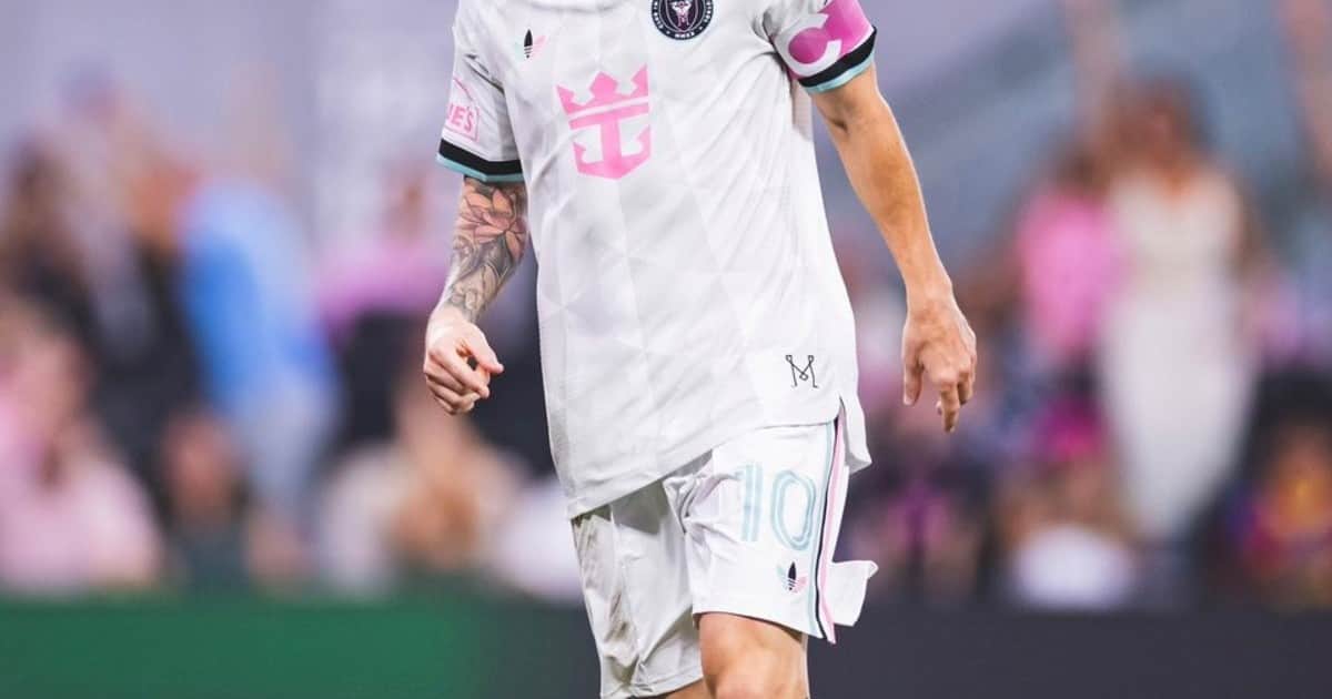 Messi y un tremendo gol para poner en ventaja al Inter Miami frente a Nashville
