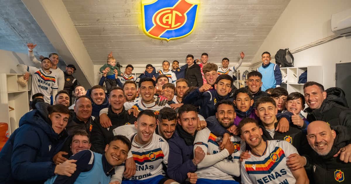 Video: El golazo de mitad de cancha en la derrota de Chicago