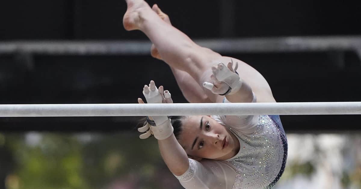 Julieta Lucas y Emilia Acosta, dos chicas de oro: tienen 16 y 17 años y ya dominan la gimnasia de los Suramericanos