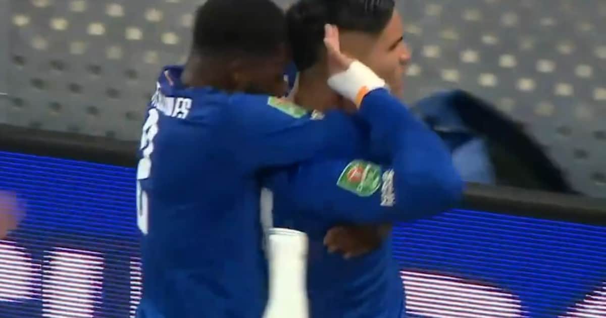 Otro Topo Gigio a los ingleses: el curioso festejo de Alcaraz en la Carabao Cup
