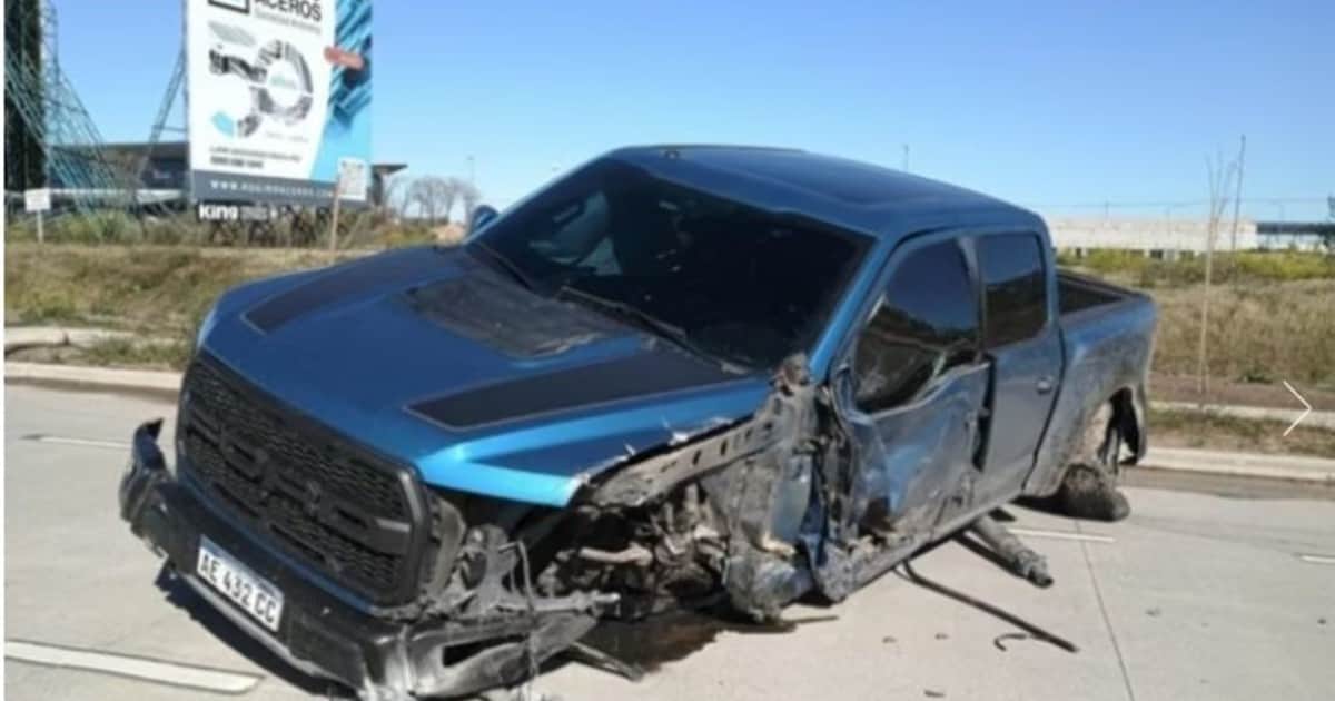 La aclaración de Gastón Ávila por el confuso accidente de su camioneta en las cercanías al aeropuerto de Rosario