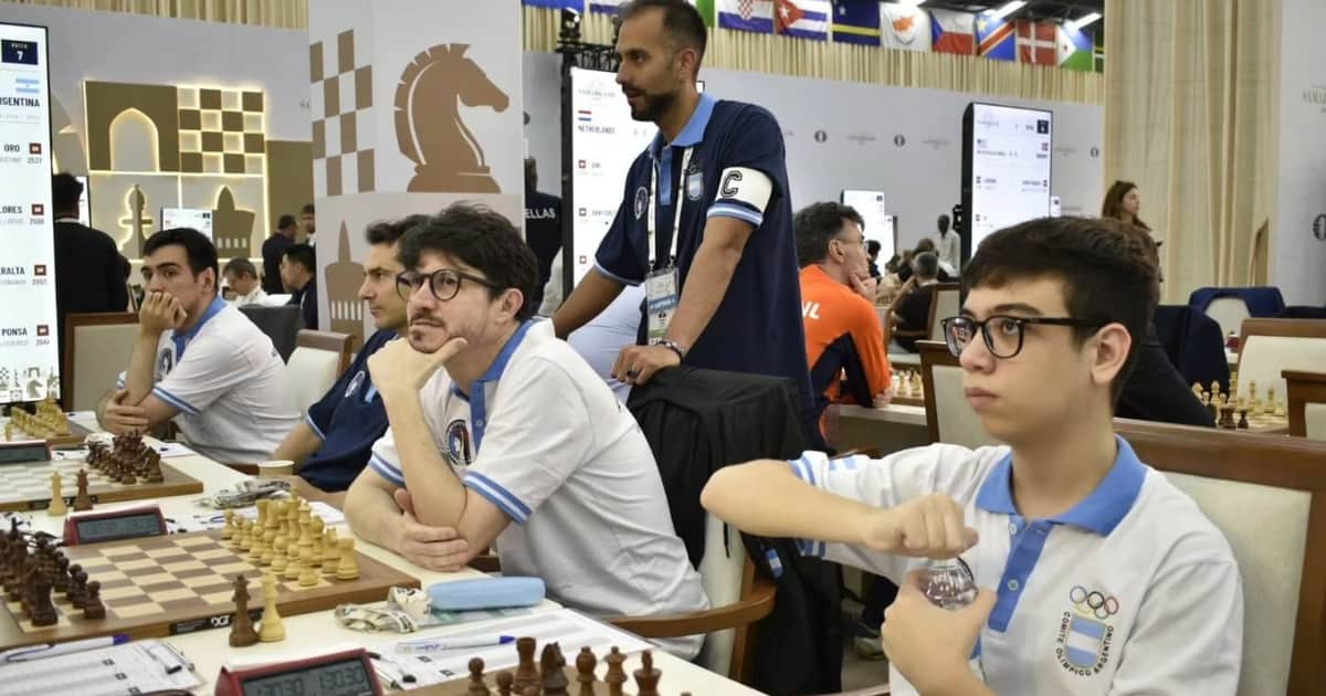Faustino Oro hizo tablas en la victoria de Argentina ante Portugal y permanece invicto en la Olimpiada de ajedrez