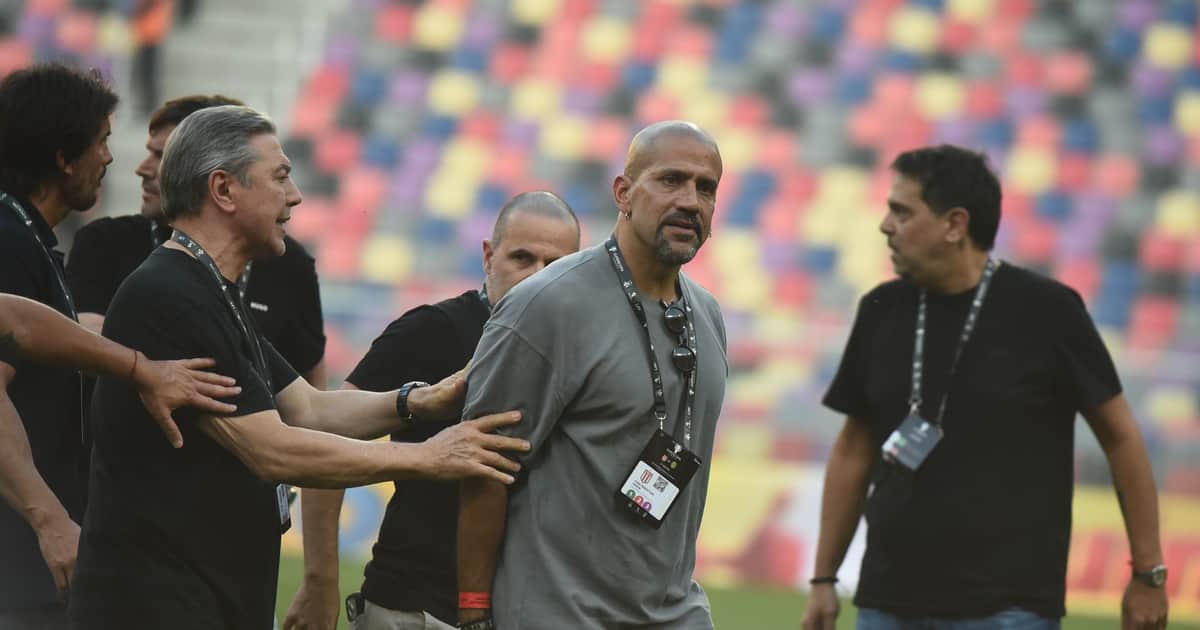 El día de furia de Verón en la final Estudiantes vs. Central: aplausos irónicos, stories en redes y el cara a cara con Herrera