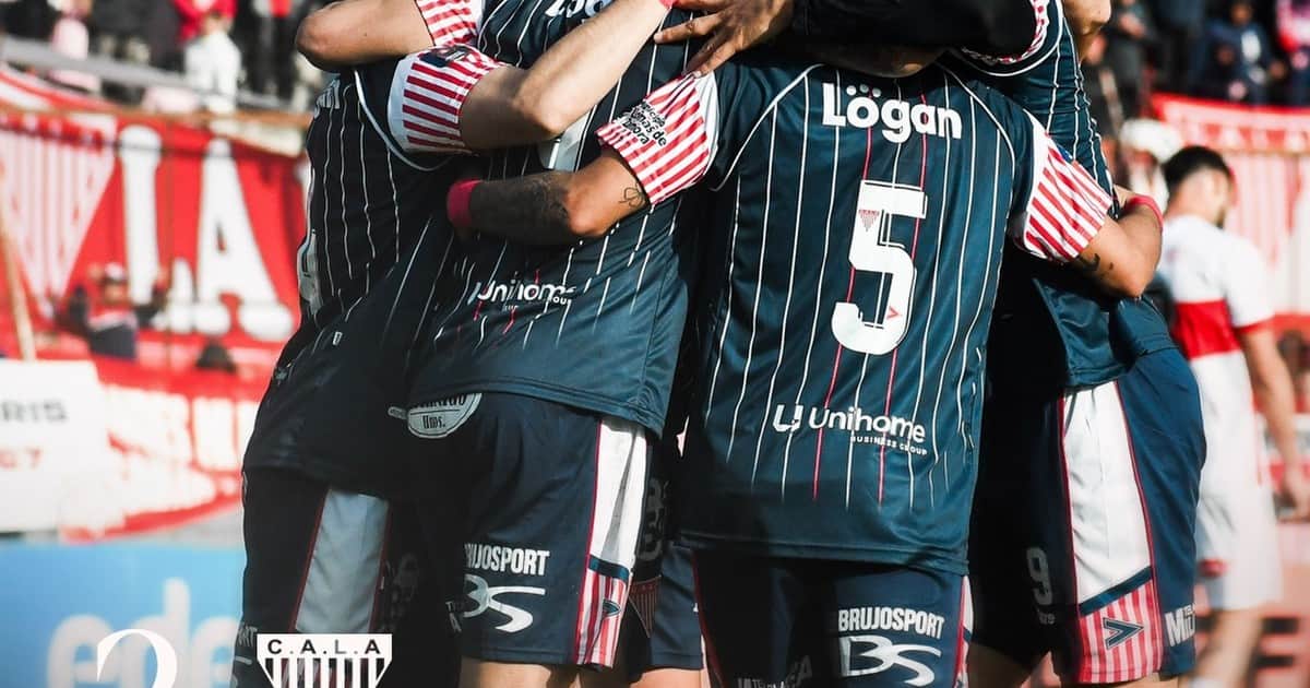 Otro golpazo para Morón: derrota agónica y más lejos de Ferro