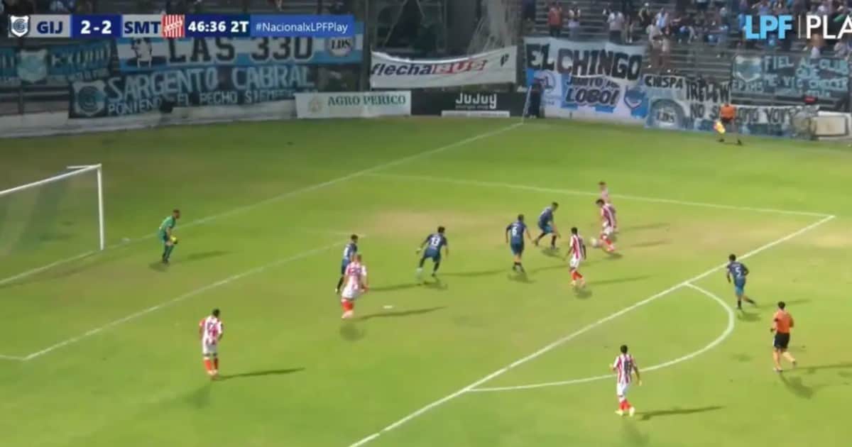 Le anularon el gol del triunfo a San Martín de Tucumán y se pudrió todo con el árbitro: el escándalo que sacude a la Primera Nacional