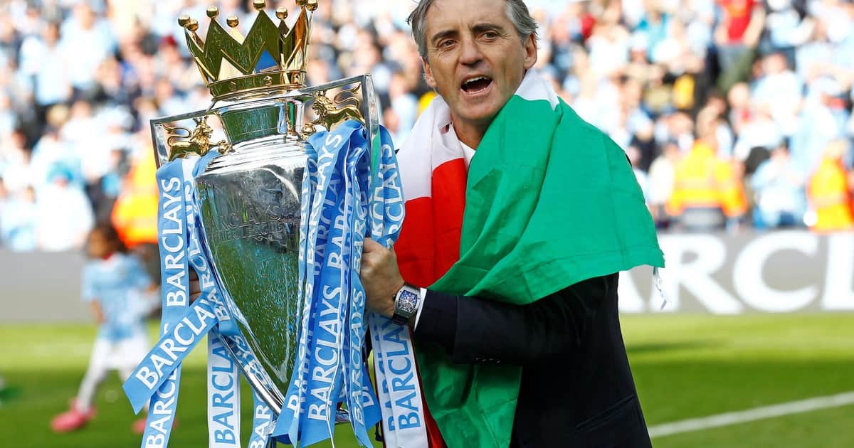 Roberto Mancini reconoció que tenía doble contrato y hundió más al Manchester City: "No es mi problema"