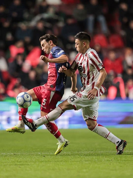 Instituto cayó ante Unión y no pudo escalar a la cima de la Zona A del Torneo Clausura en solitario