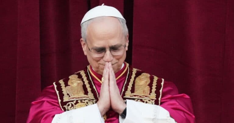 ¿Viaja a Argentina? Qué hará el papa León XIV con los compromisos que dejó Francisco