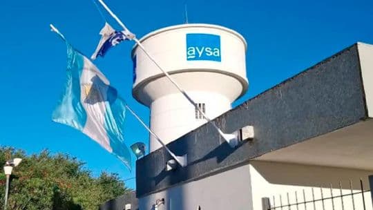 Dos empresas se presentaron para competir por la privatización de AySA