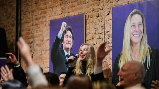 Javier Milei dio una "master class" a los legisladores y Karina Milei ordenó a la tropa libertaria