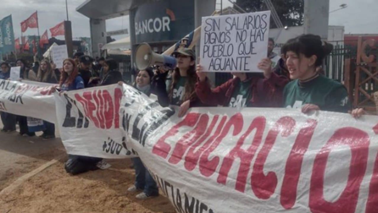 Protesta universitaria en la Expo Rural de Río Cuarto
