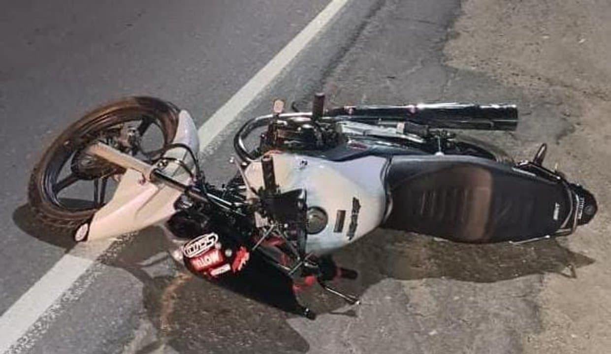 Accidente fatal en Córdoba: un adolescente perdió la vida tras chocar con su moto