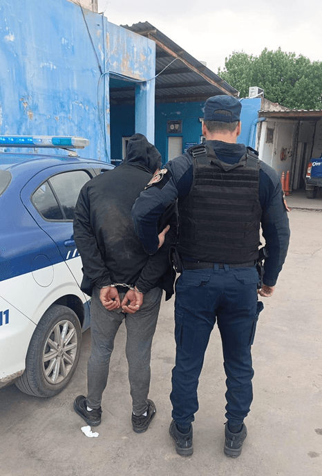 Policiales: detenciones por robos, violencia familiar y secuestro de municiones en Hernando