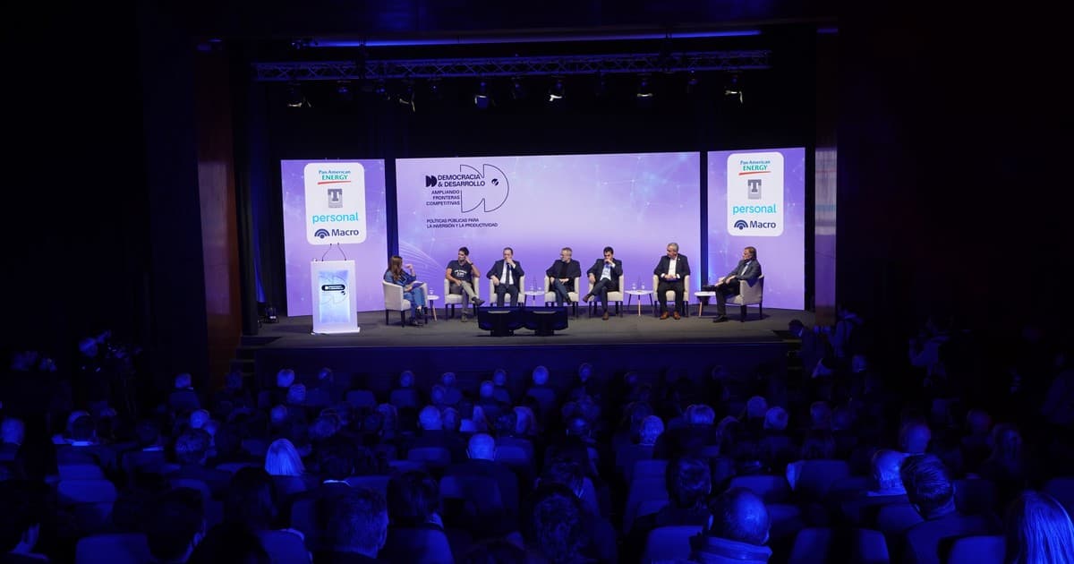 Democracia y desarrollo, EN VIVO: seguí el debate sobre los desafíos de invertir en infraestructura en la Argentina, minuto a minuto