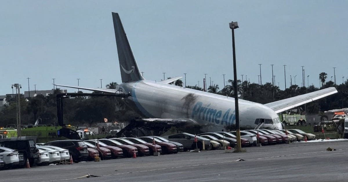 Tragedia y dudas en Miami: los puntos oscuros detrás del accidente del avión de carga de Amazon