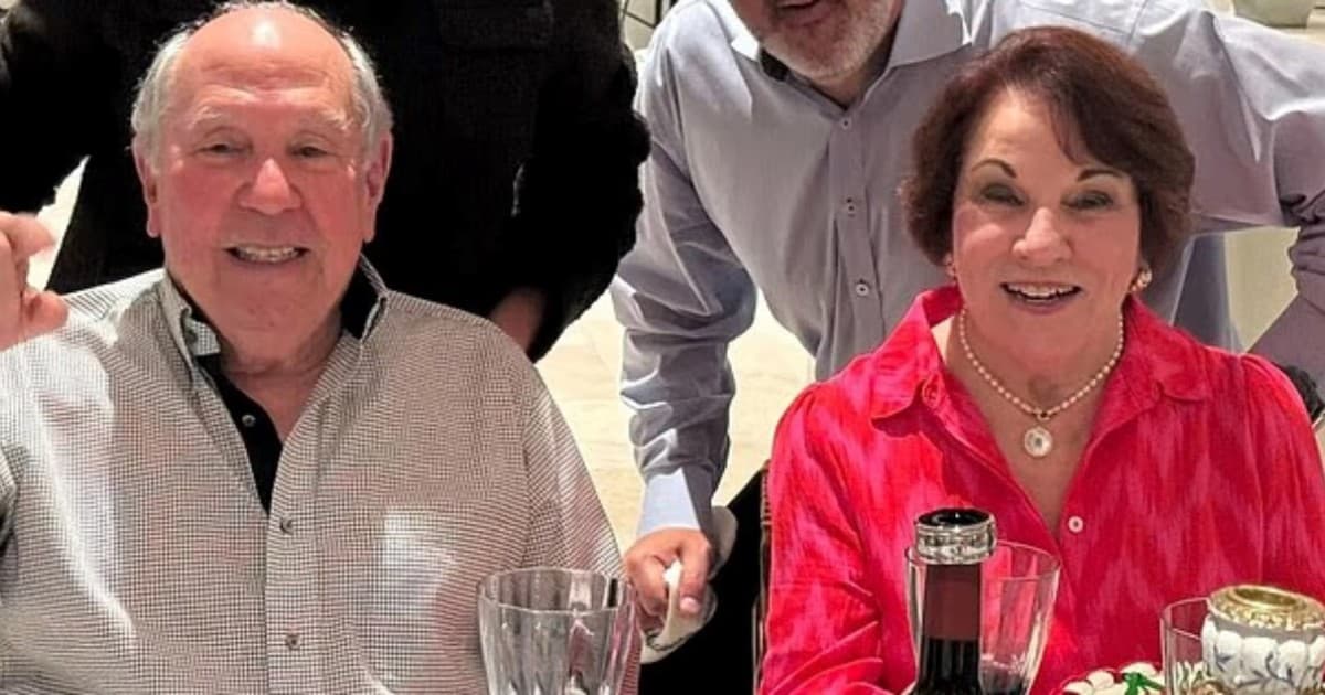 Un matrimonio de abuelos y sus dos nietos desaparecieron tras despegar en su avioneta desde Bahamas: "No perdemos la esperanza de encontrarlos en una balsa"