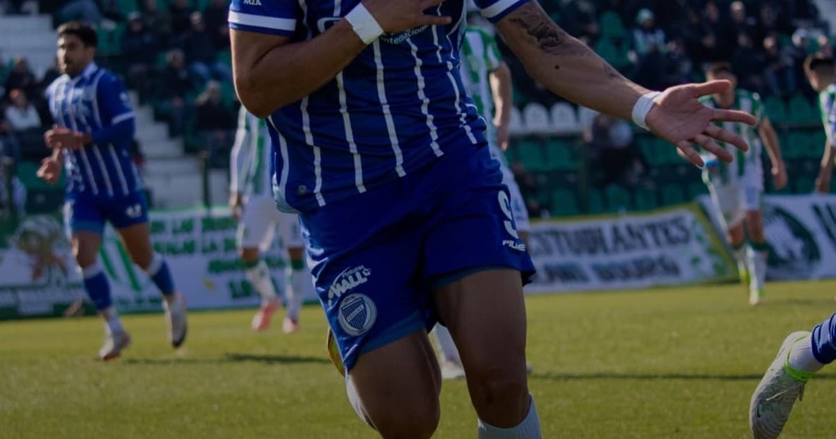 Godoy Cruz volvió a ganar y da pelea en el Nacional