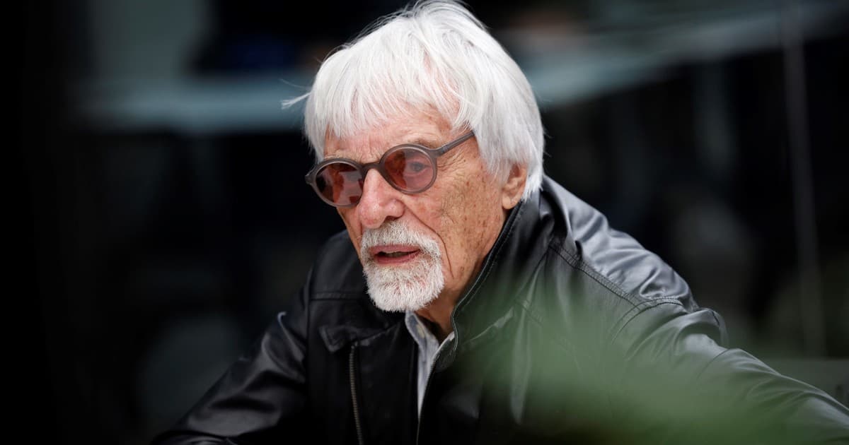 A sus 95 años, Bernie Ecclestone fue detenido por llevar una escopeta en su equipaje