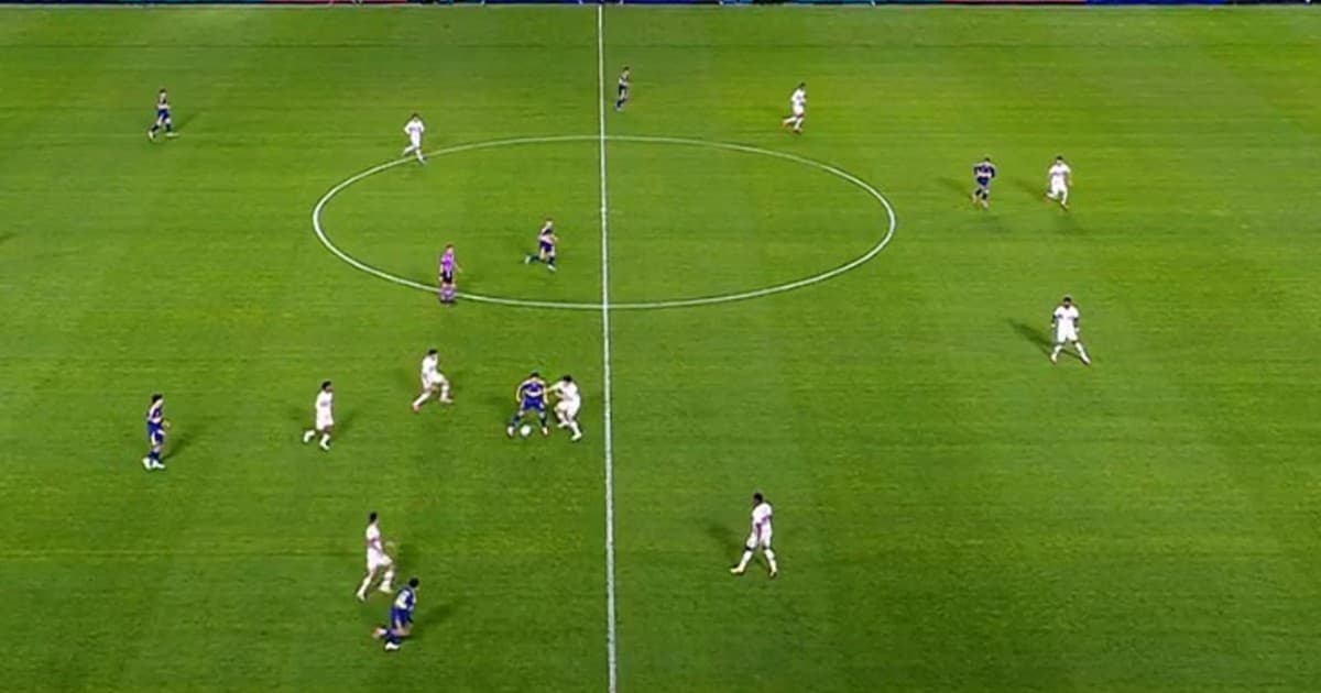 Video: el lujo de Paredes en la previa del gol de Merentiel contra San Pablo