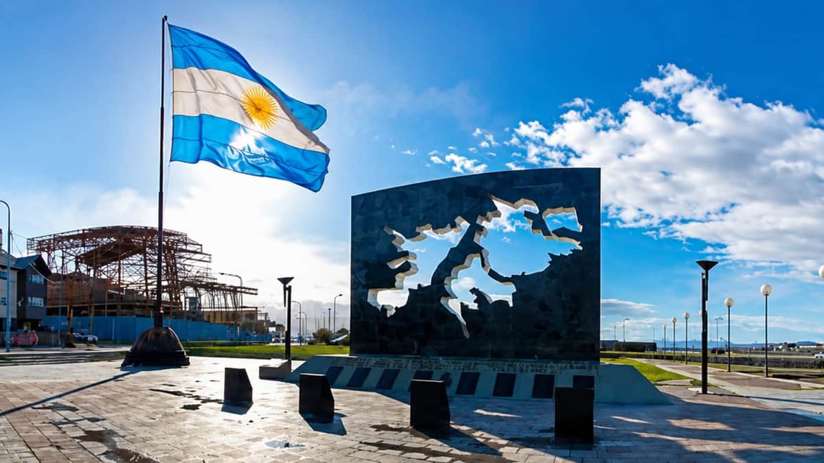 Malvinas: el Gobierno designó a la Cancillería para que tenga la facultad para sancionar actividades sobre recursos