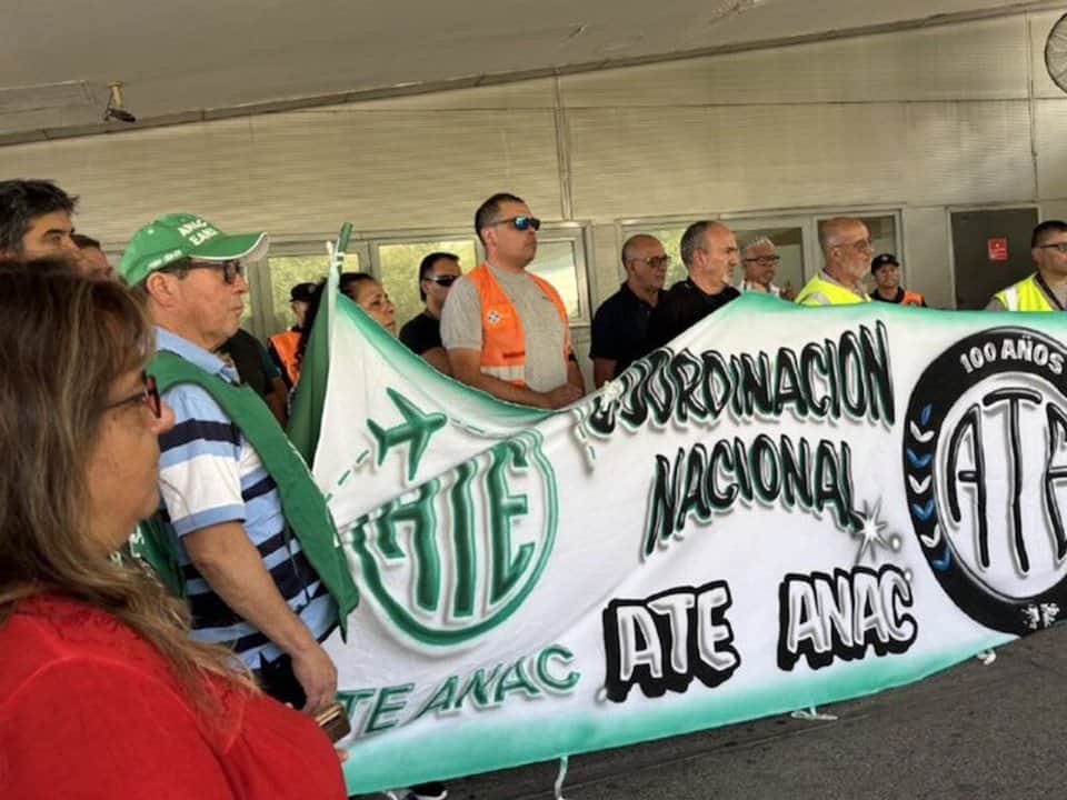 ATE/ANAC pospone el paro y los vuelos serán normales