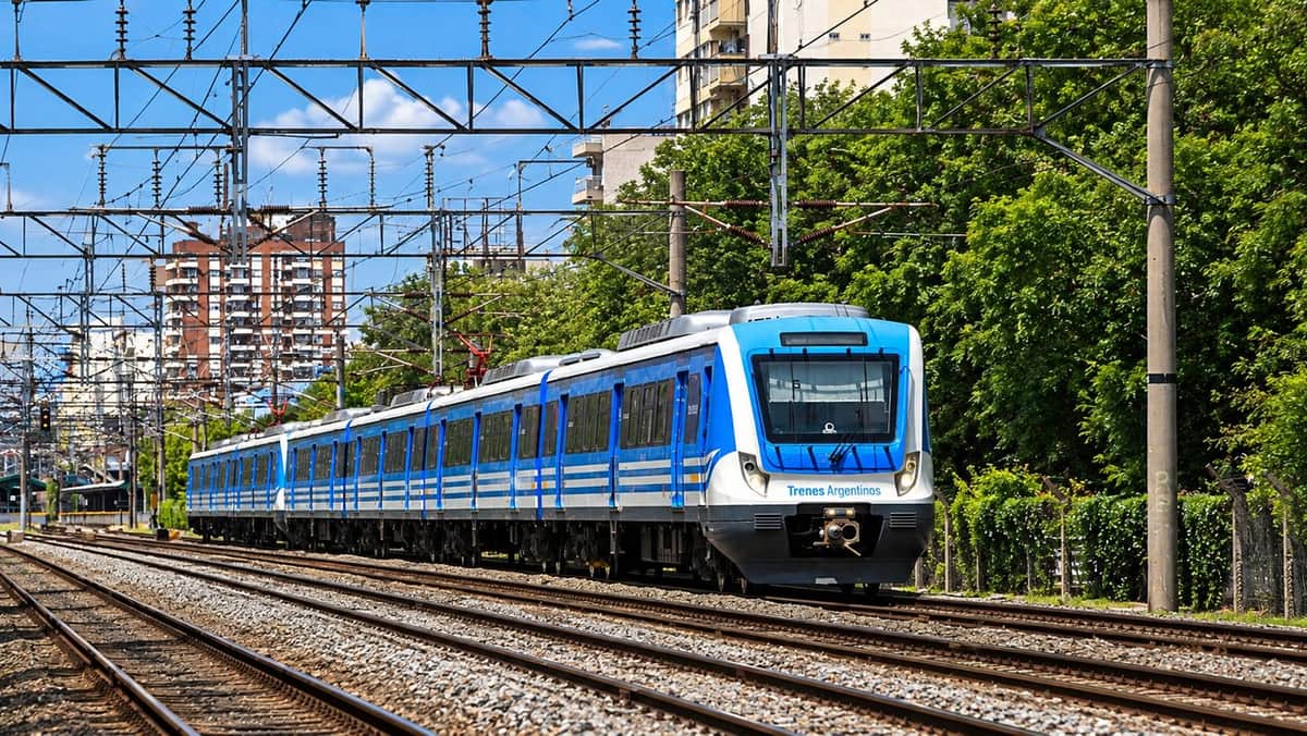 Complicaciones en el Tren Roca por un arrollamiento en Bernal: hay demoras y dos ramales circulan con servicio reducido