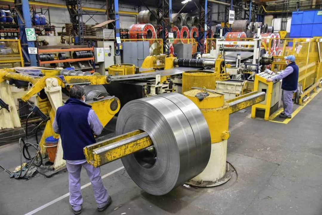 Fuerte caída de la actividad económica en julio