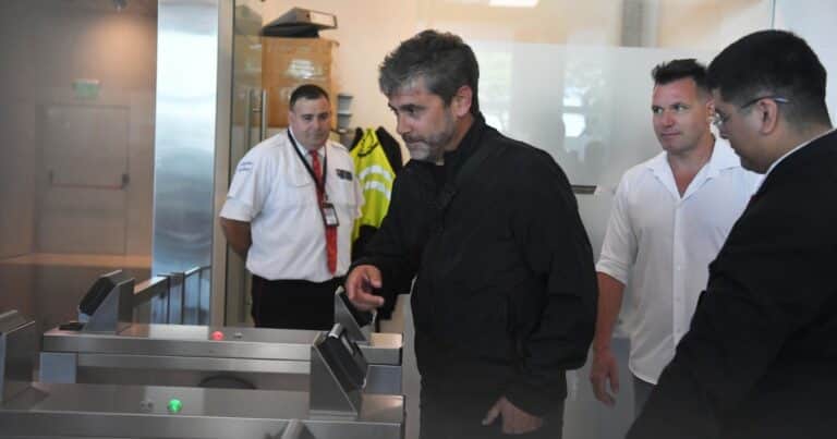 ¿Qué puede pasar con Aerolíneas si fracasa la negociación con los gremios?
