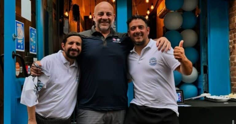 Son amigos inseparables, emigraron y conquistaron Nueva York con su emprendimiento